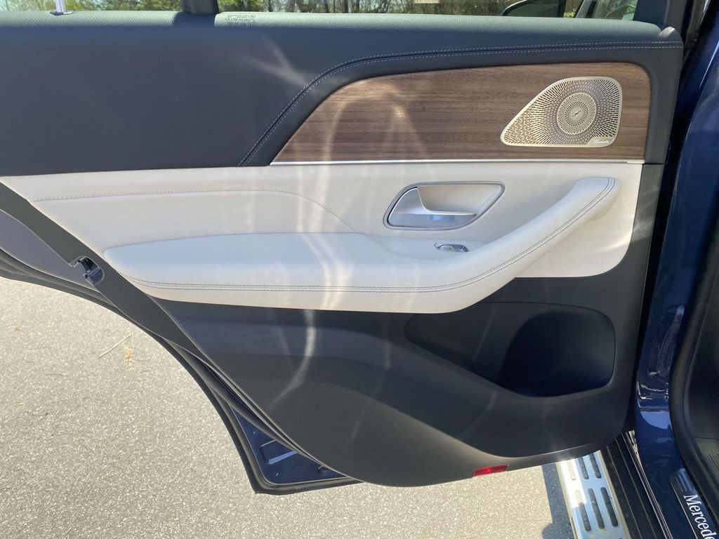 2025 Mercedes-Benz GLE 350 12