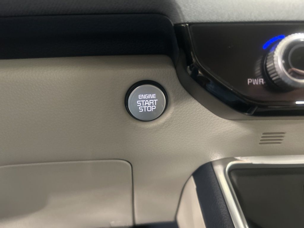 new 2026 Kia Carnival Hybrid car, priced at $43,885