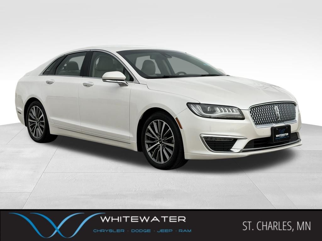 White Platinum 2019 Lincoln MKZ FWD Sedan Front-Wheel Drive 6-Speed Automatic