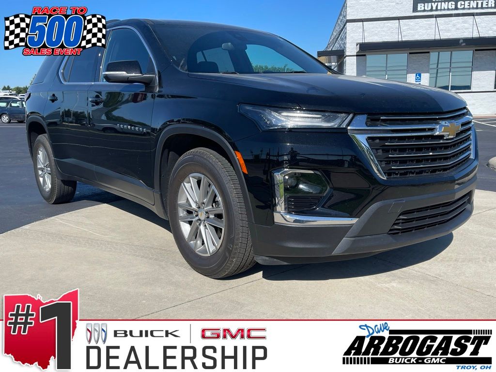 Black Metallic 2023 Chevrolet Traverse LT Cloth FWD SUV / Crossover Front-Wheel Drive 9-Speed Automatic