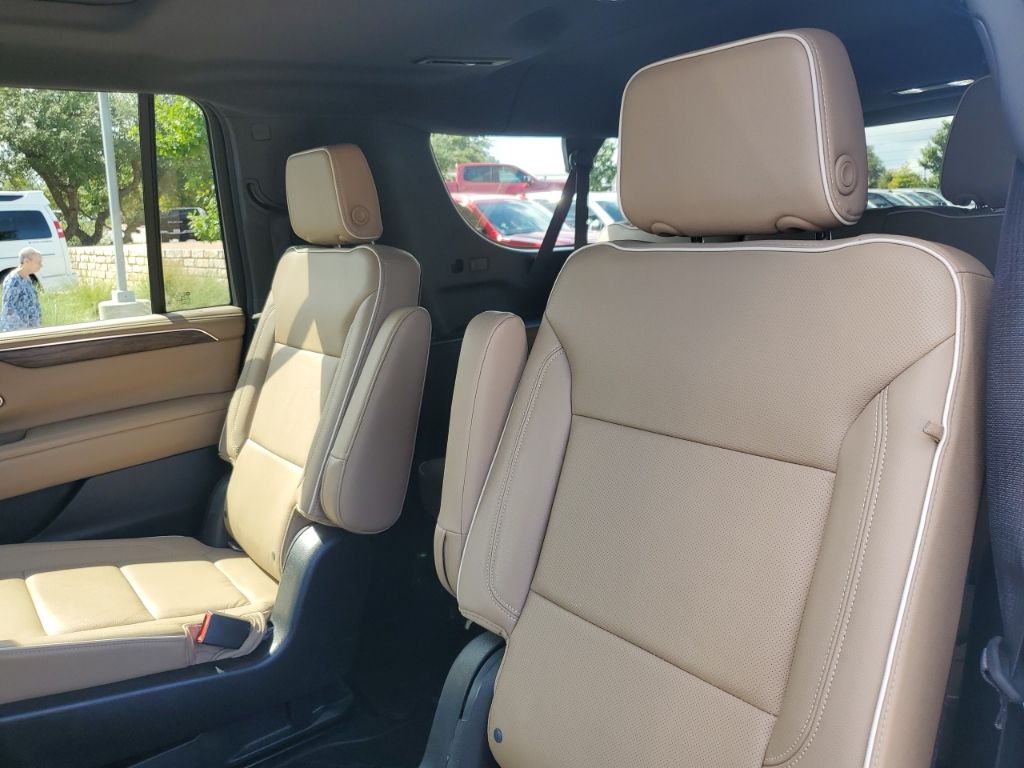 Used Car 2021 Chevrolet Suburban  Premier For Sale Under $60,000 In Austin, Texas