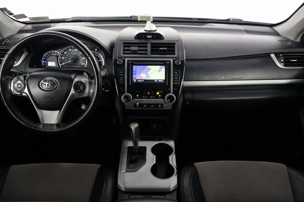 Thumbnail: 2013 Toyota Camry - 8