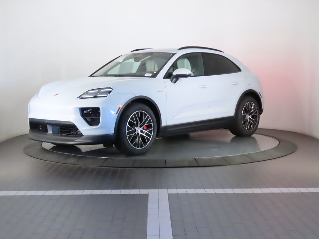 Thumbnail: 2025 Porsche Macan - 1