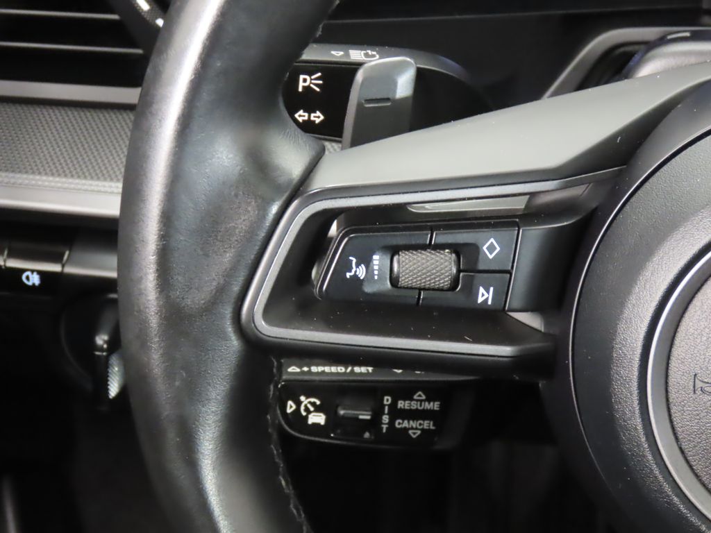 Thumbnail: 2020 Porsche 911 - 19