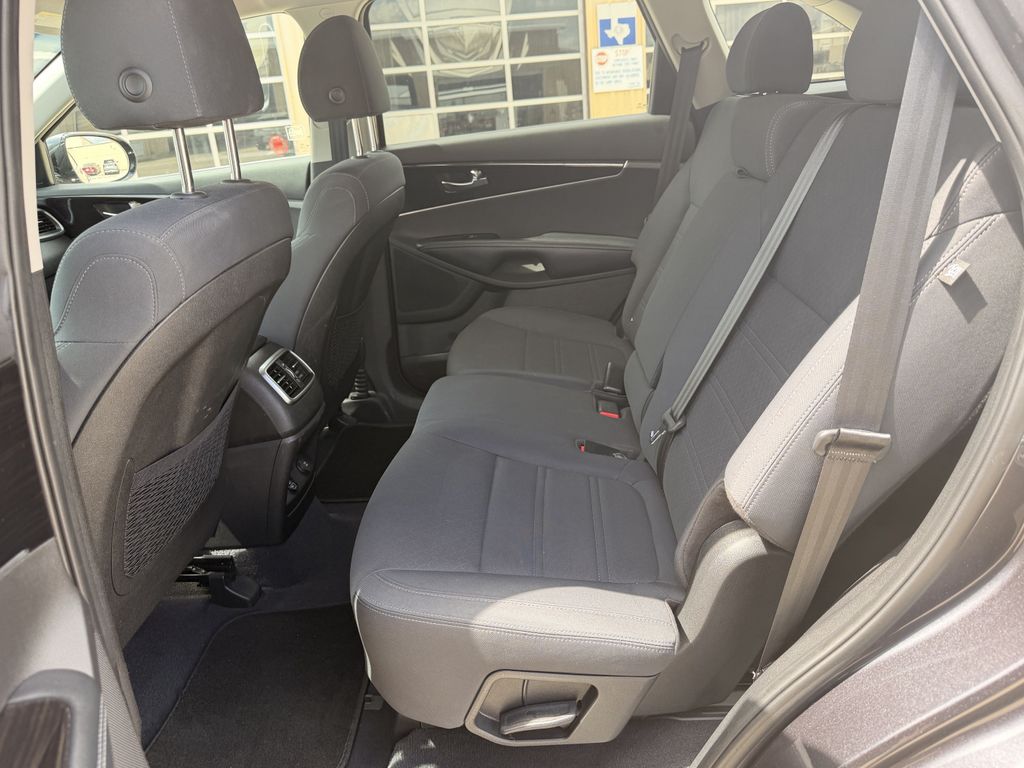 2019 Kia Sorento LX Gray at Community Kia