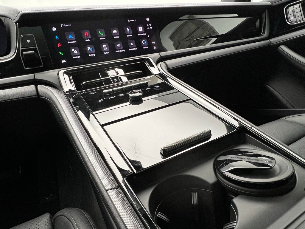 Thumbnail: 2025 Porsche Panamera - 11
