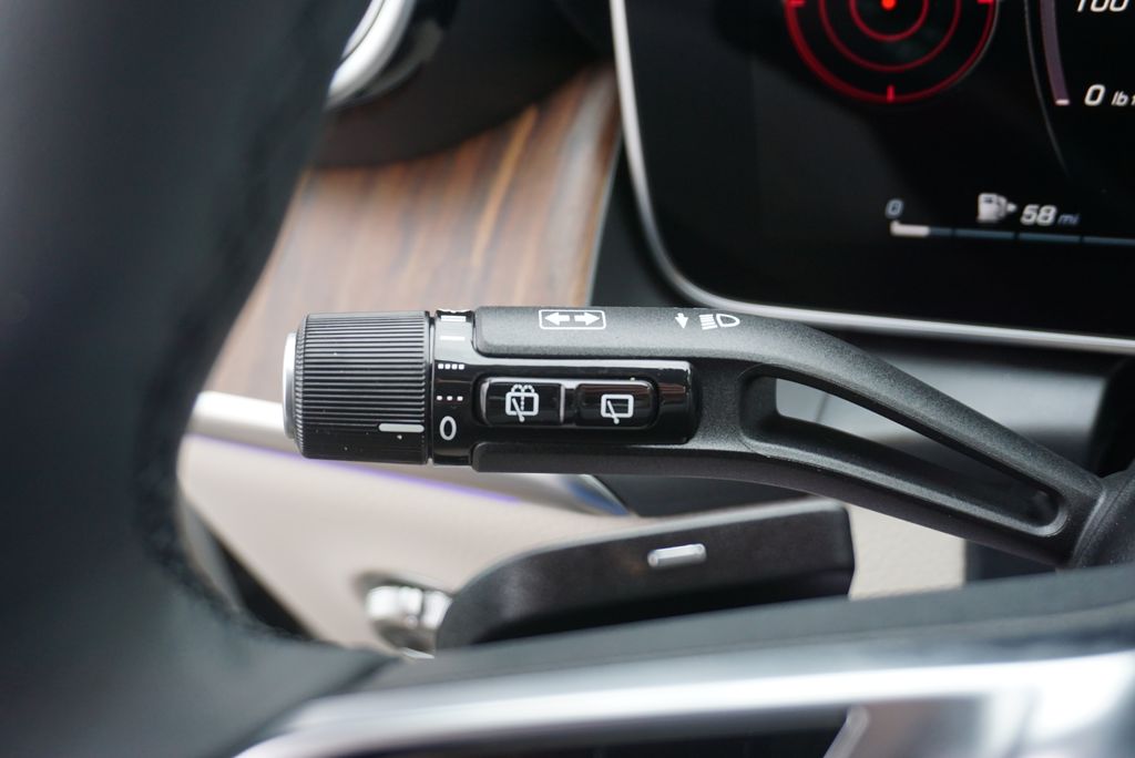 Thumbnail: 2026 Mercedes-Benz GLC - 29