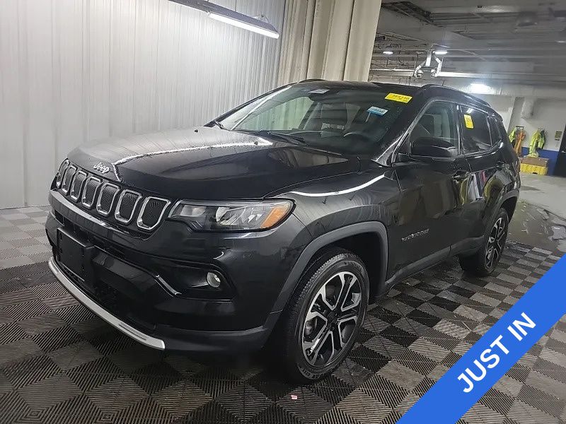 Diamond Black Crystal Pearlcoat 2022 Jeep Compass Limited 4WD SUV / Crossover Four-Wheel Drive 9-Speed Automatic