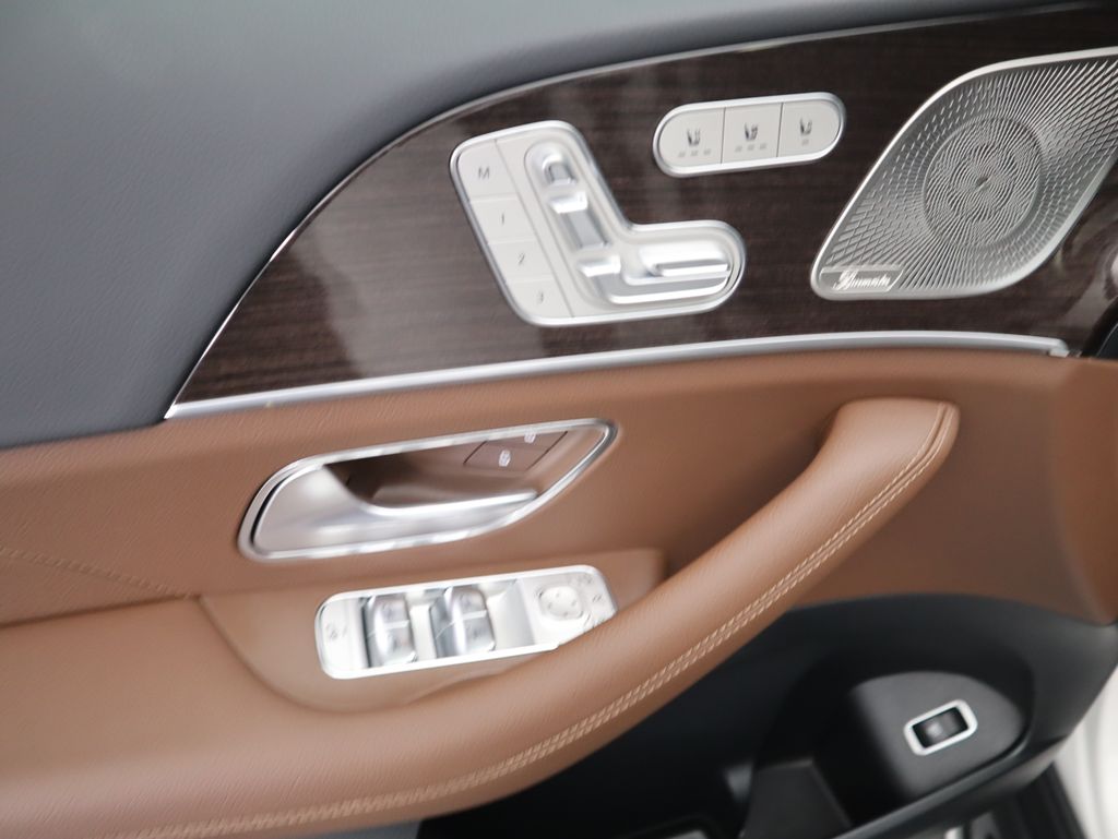Thumbnail: 2025 Mercedes-Benz GLE - 24