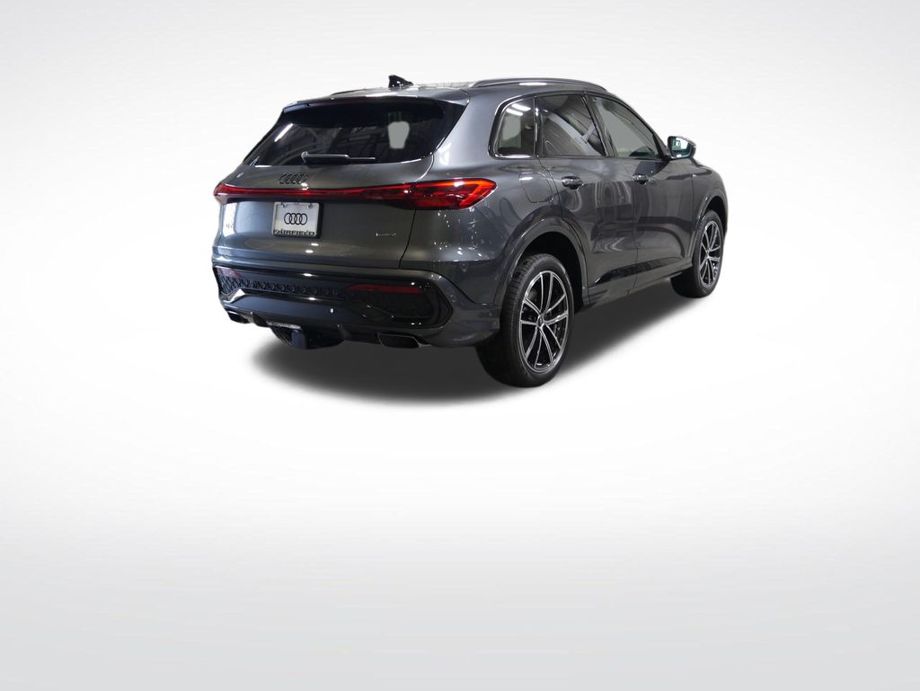Thumbnail: 2026 Audi Q5 - 5