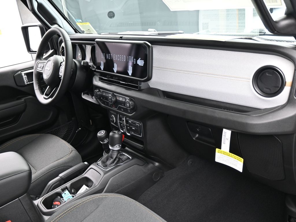 New 2026 Granite Crystal Metallic Clearcoat Jeep Sport S image 44