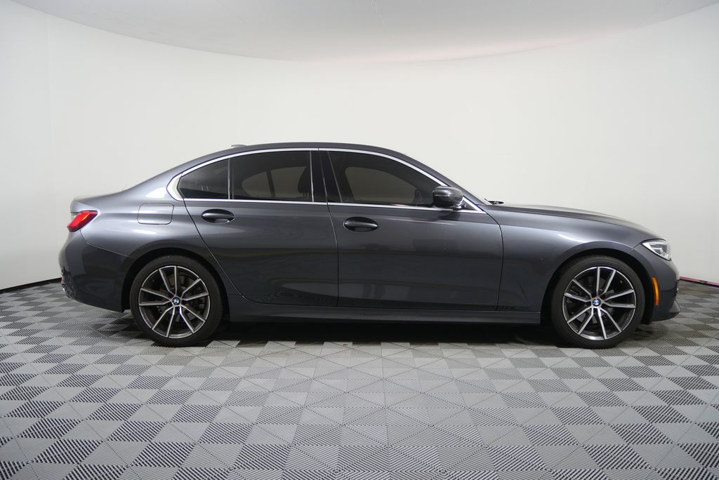 Thumbnail: 2019 BMW 3 Series - 2