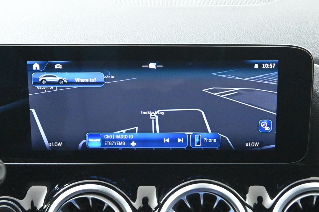 2025 Mercedes-Benz GLA 250 4MATIC 18