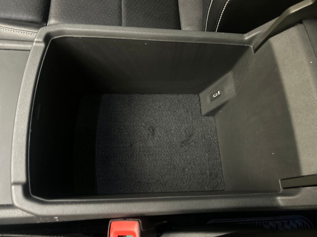 2021 Volkswagen Atlas V6 SE Technology R-Line photo 29