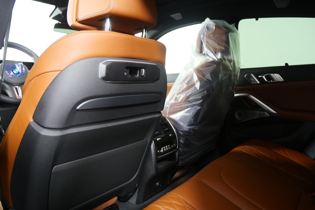 Thumbnail: 2026 BMW X6 - 17