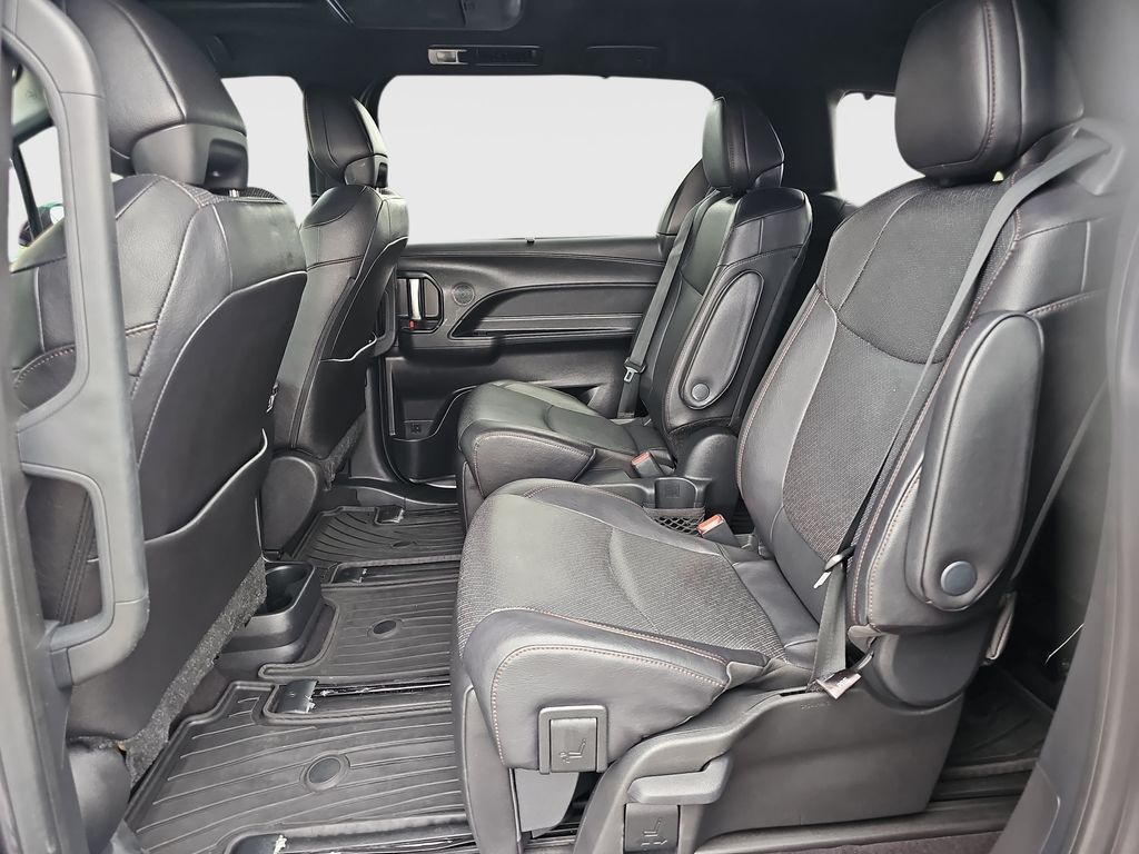 Used 2025 Toyota Sienna Van