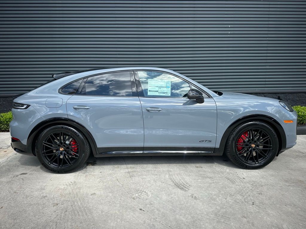 Thumbnail: 2026 Porsche  - 10