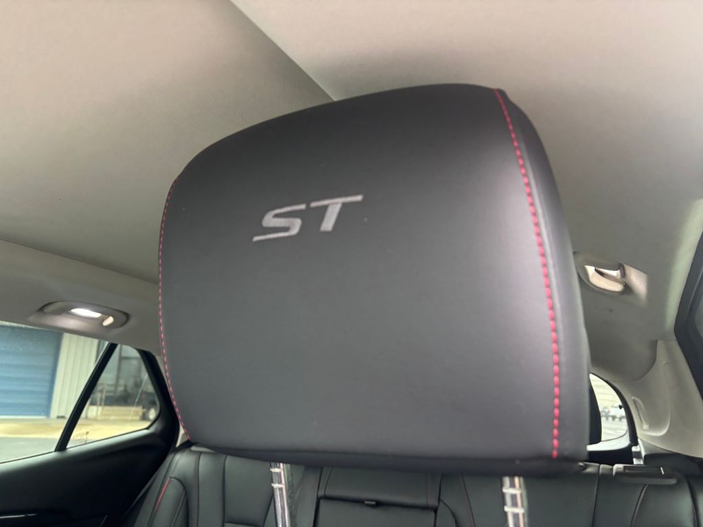 Used Car 2023 Buick Envision  Essence For Sale Under $35,000 In Austin, Texas