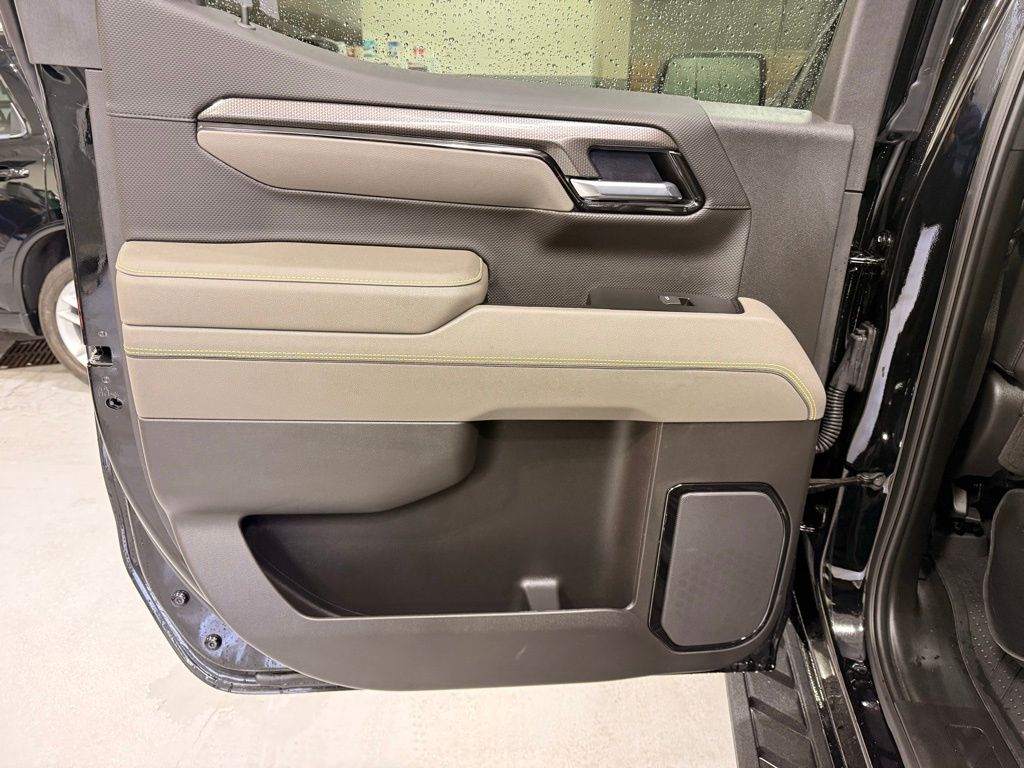 Thumbnail: 2025 Chevrolet Silverado 1500 - 20