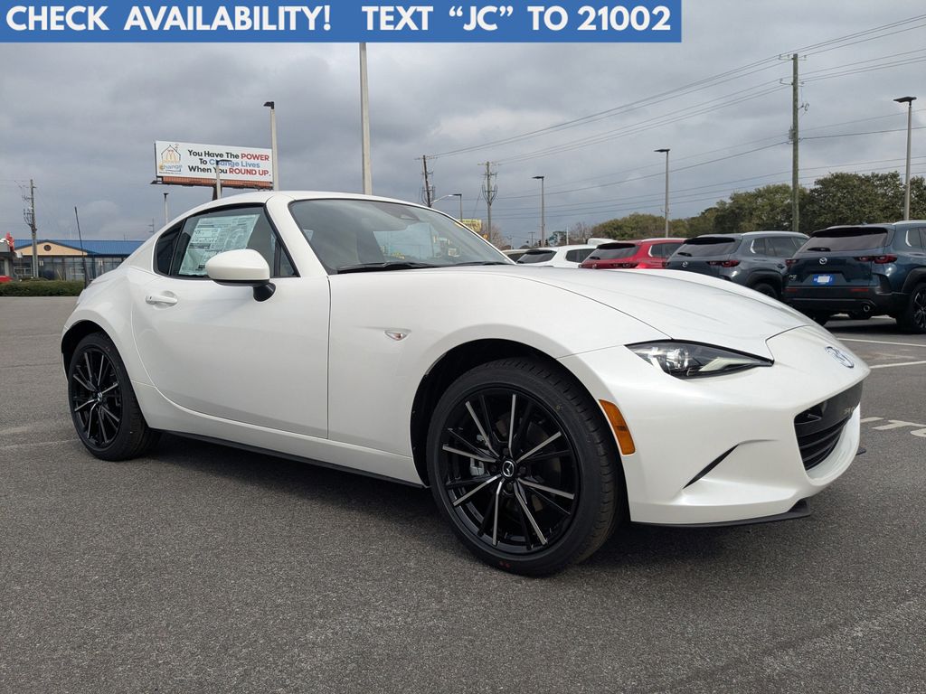 2025 Mazda MX-5 Miata RF Grand Touring RWD