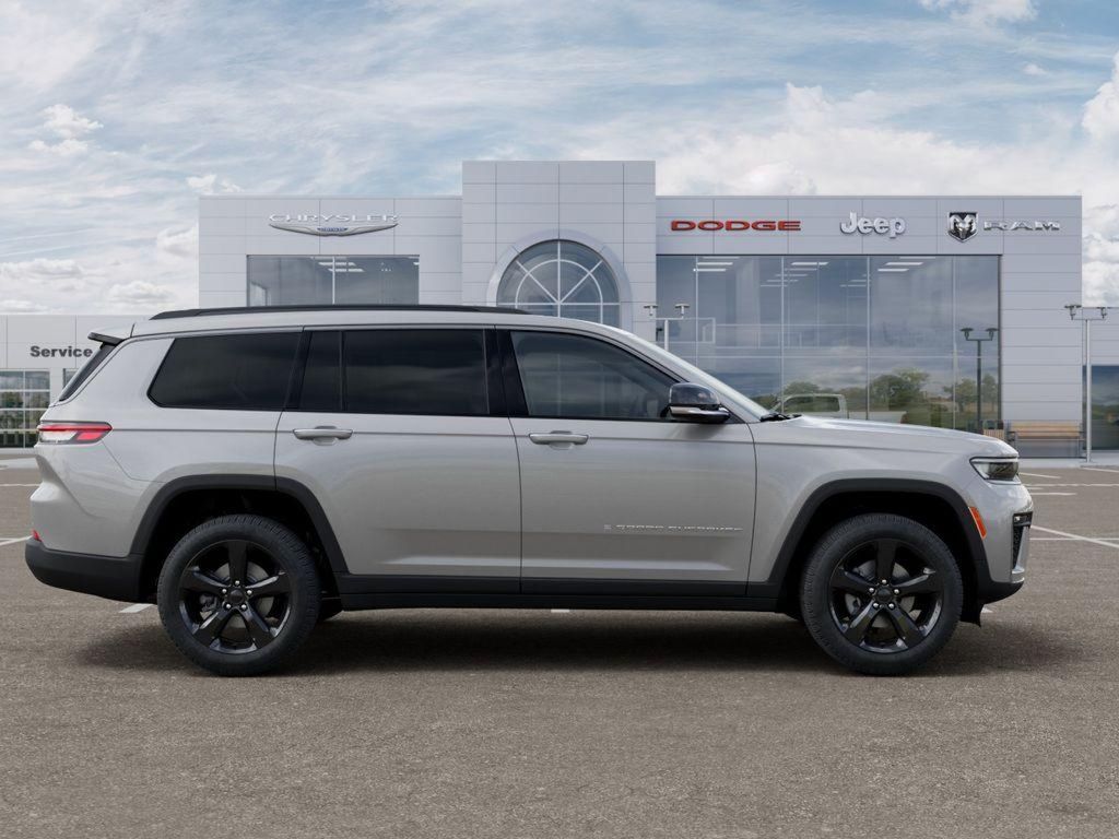 2026 Jeep Grand Cherokee L Limited Silver at South Hills CDJR