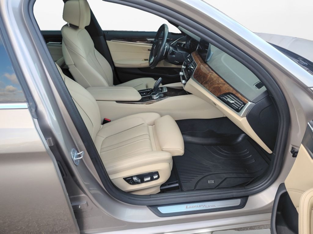 Used Car 2019 Bmw 5 Series  530i Xdrive For Sale Under $25,000 In Austin, Texas