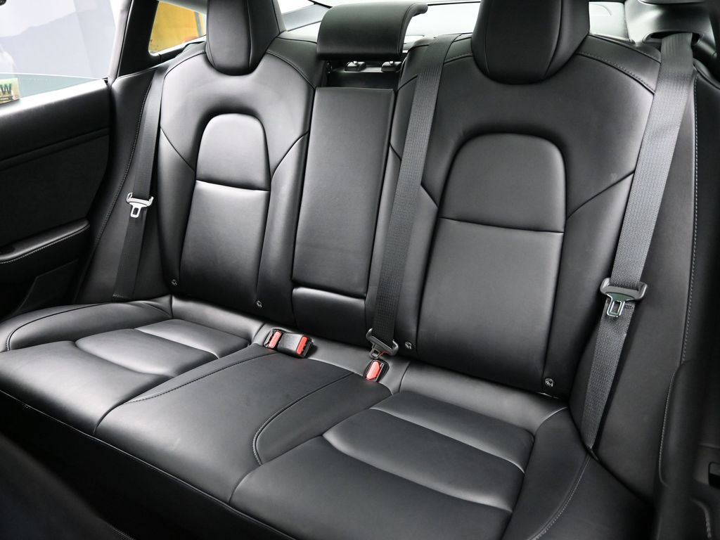 2022 Tesla Model 3 Long Range Dual Motor All-Wheel Drive