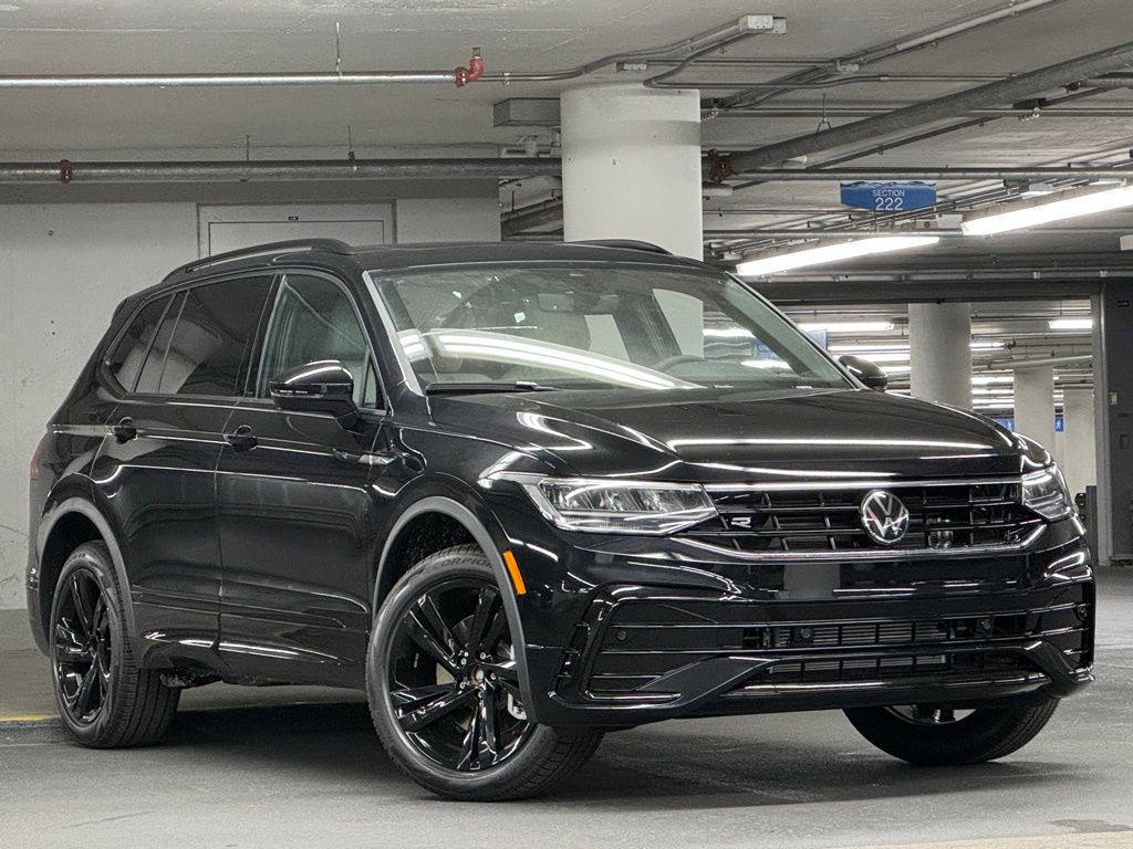 2024 Volkswagen Tiguan 2.0T SE R-Line Black 2