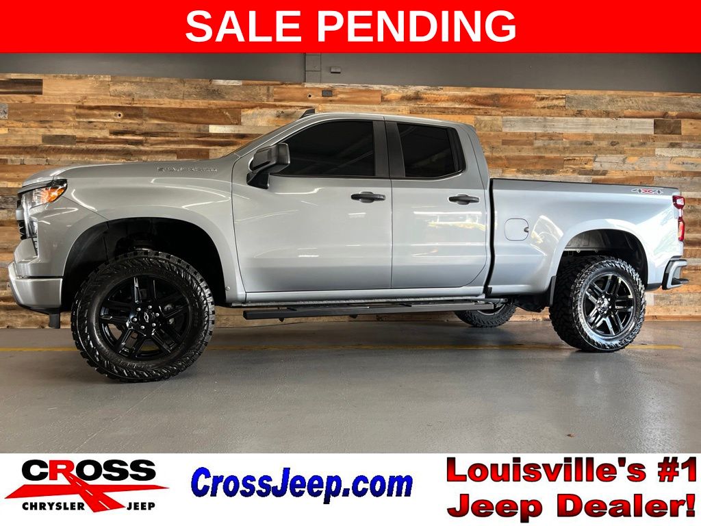 Sterling Gray Metallic 2025 Chevrolet Silverado 1500 Pickup Truck Four-Wheel Drive 8-Speed Automatic