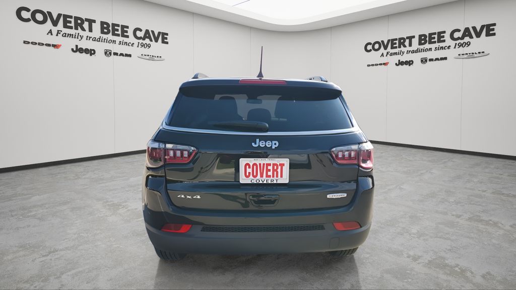 New 2026 Black Jeep Latitude image 8