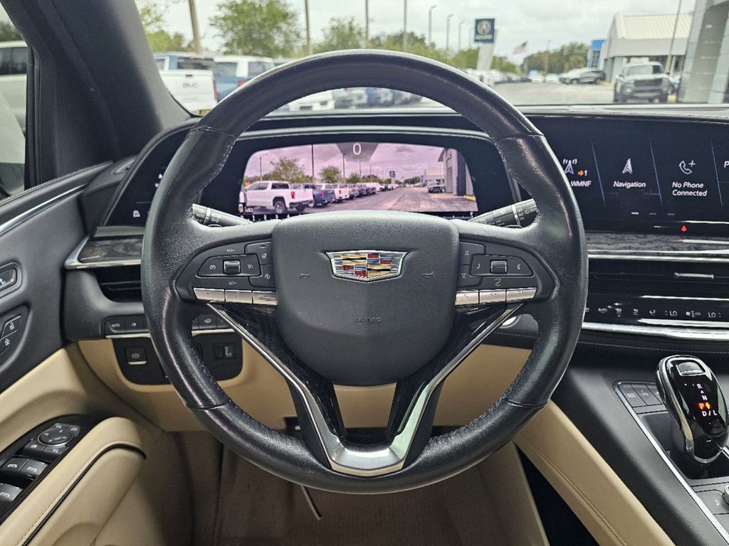 2021 Cadillac Escalade Premium Luxury 16