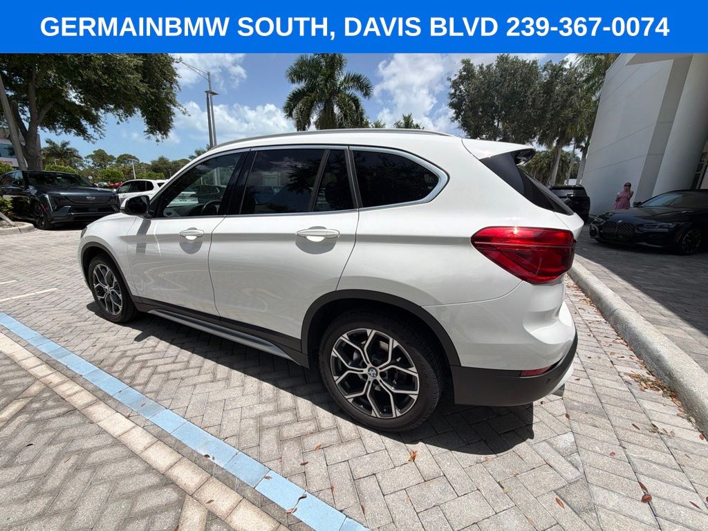 Used 2021 White BMW sDrive28i image 5