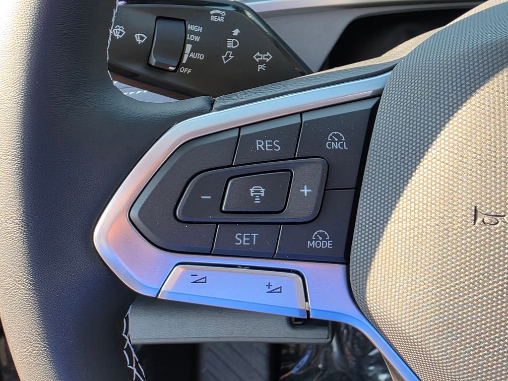2026 Volkswagen Tiguan 2.0T SE Gray at Audi Porsche Sewickley