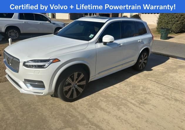 2023 Volvo XC90 B6 Ultimate Bright Theme 7-Passenger AWD