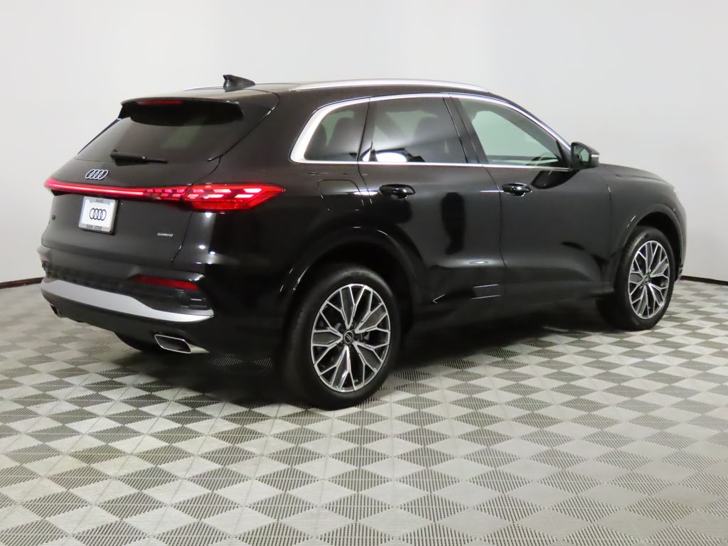 Thumbnail: 2025 Audi Q5 - 5