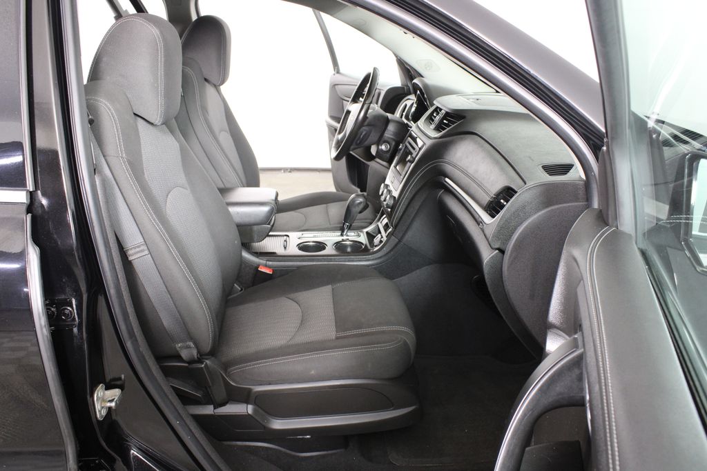 Used 2016 Chevrolet Traverse for sale in 