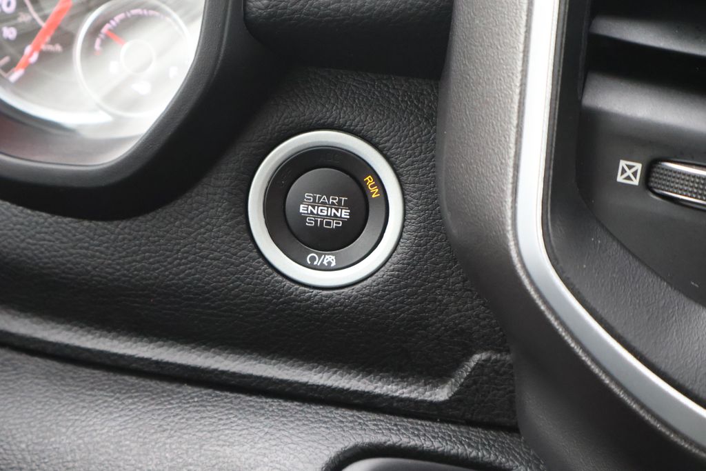 Thumbnail: 2019 RAM 1500 - 28