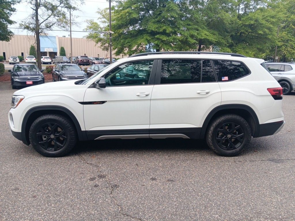 2024 Volkswagen Atlas 2.0T Peak Edition SE w/Technology 2