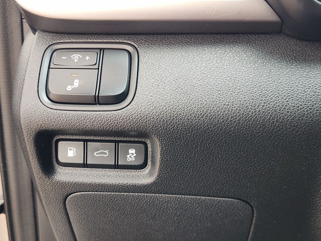 2018 Kia Optima LX Silver at Community Kia