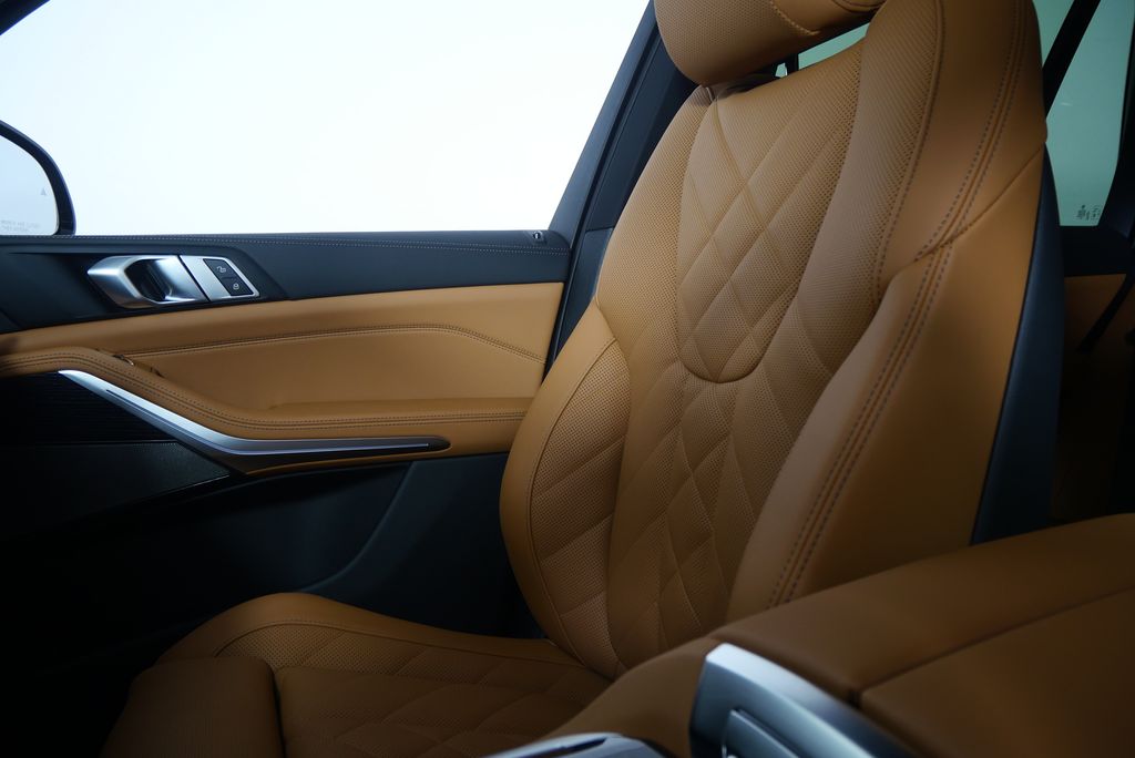 Thumbnail: 2026 BMW X5 - 23