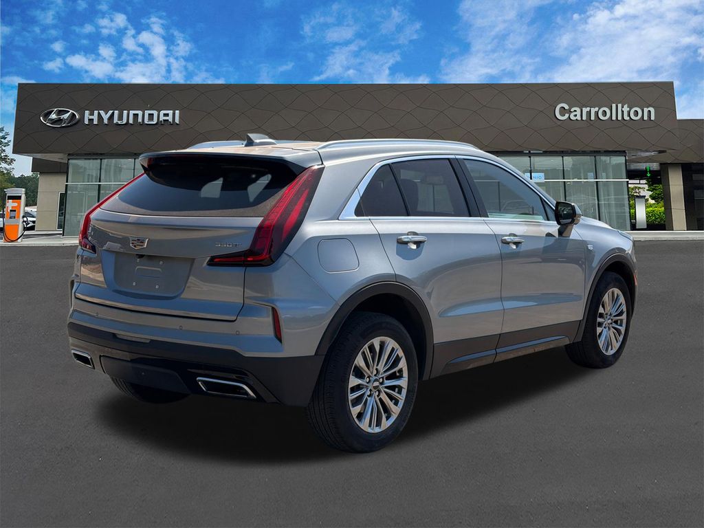 Used 2025 Silver Metallic Cadillac Premium Luxury image 5