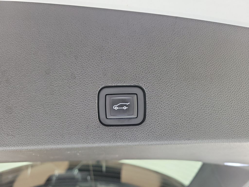 2023 Cadillac XT6 Premium Luxury - 9