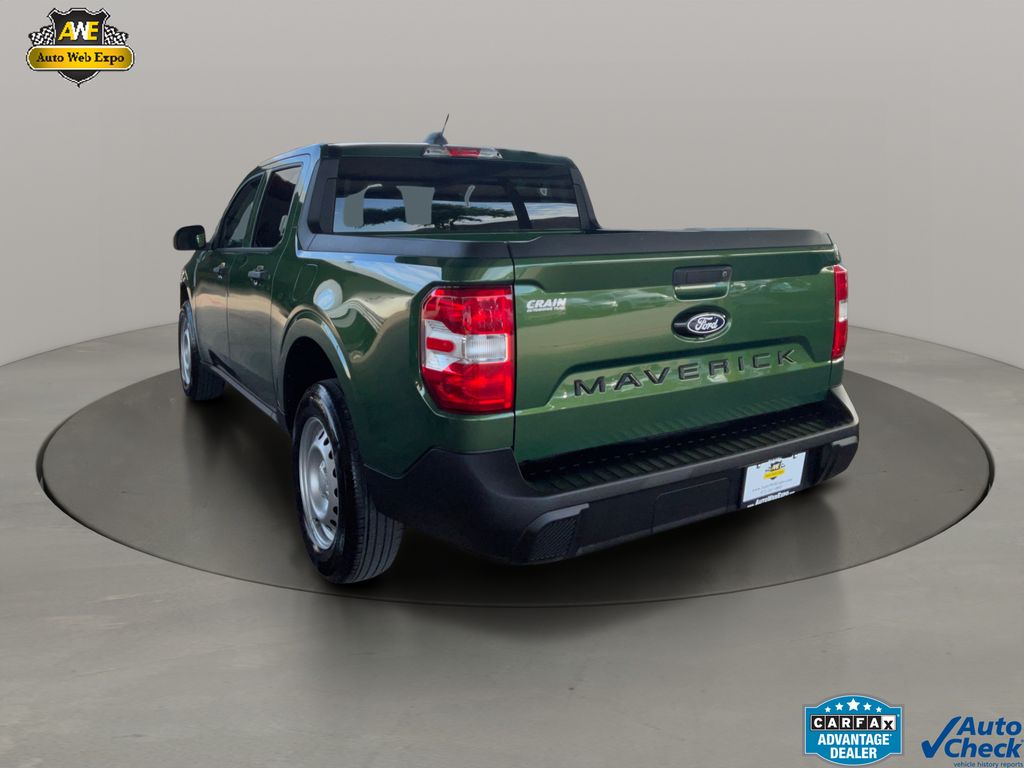 View vehicle photo 5