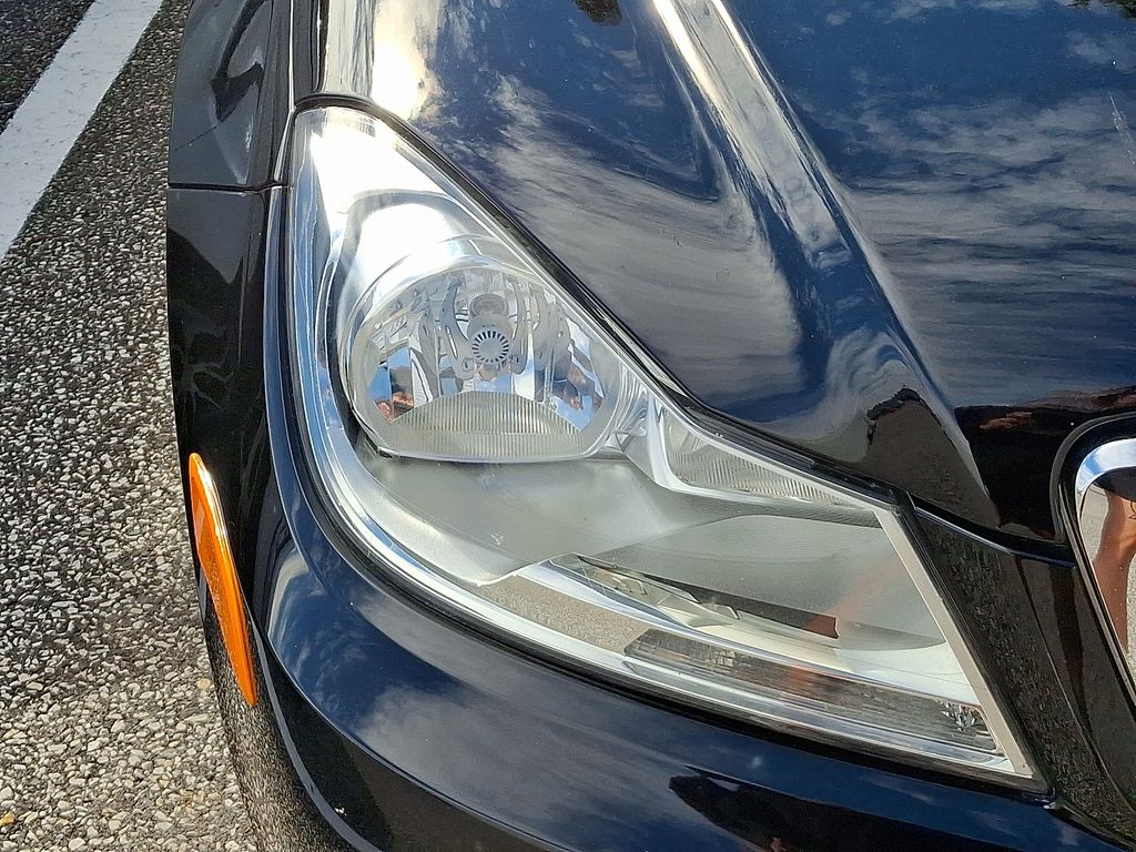 Thumbnail: 2014 Mercedes-Benz C-Class - 4