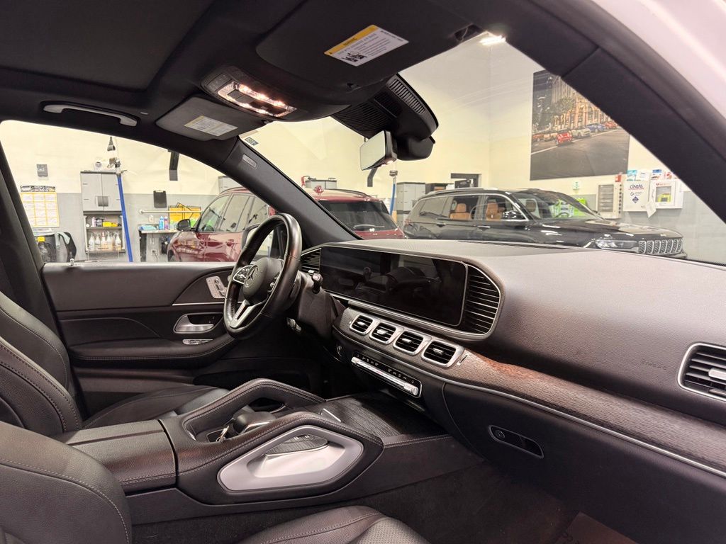 Thumbnail: 2022 Mercedes-Benz GLE - 29