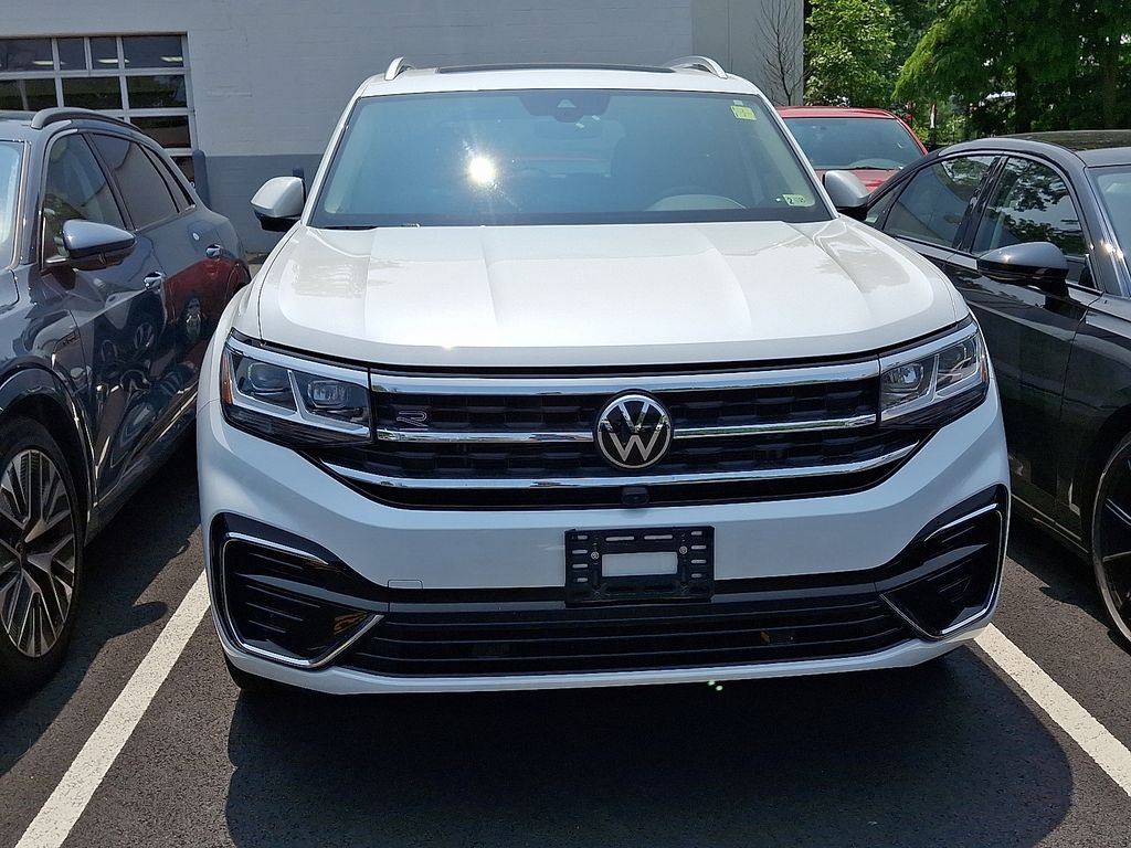 2023 Volkswagen Atlas SEL 2
