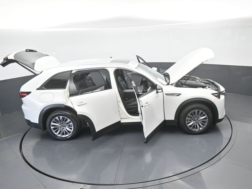 Used 2025 Rhodium White Premium Mazda Preferred image 69