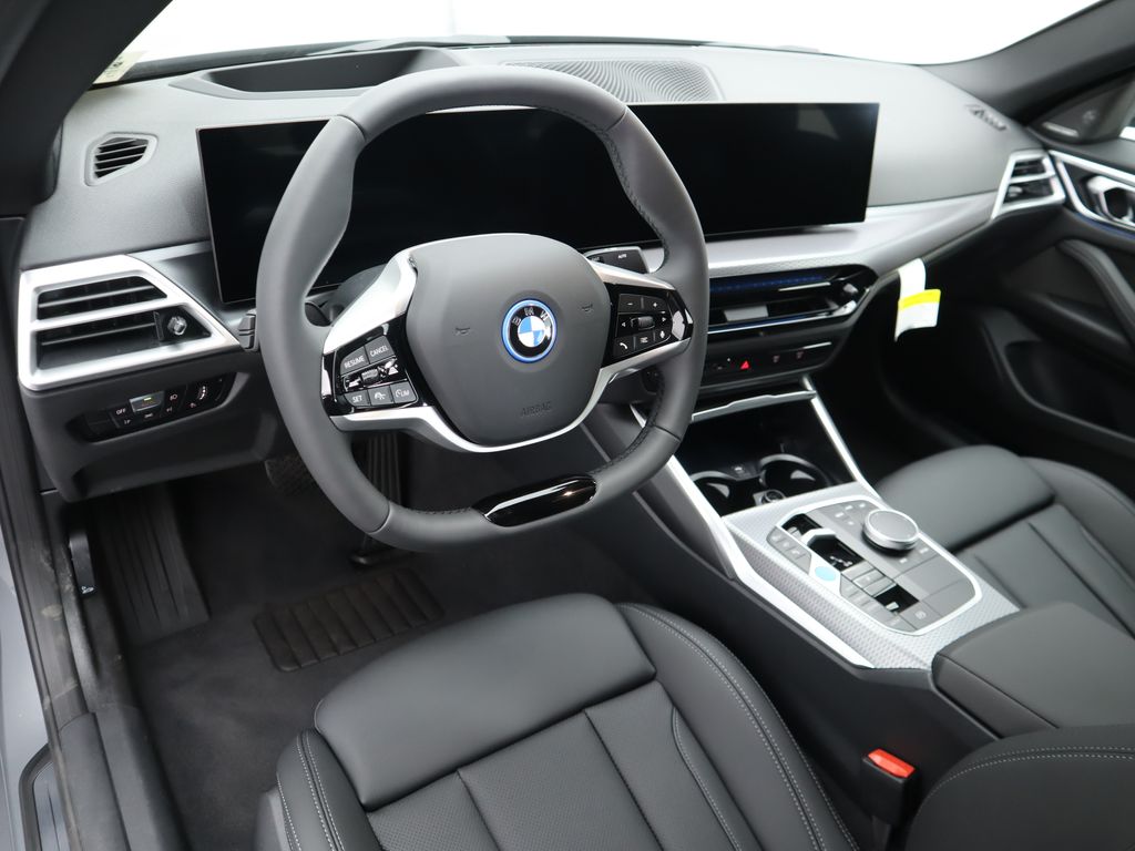 2025 BMW i4 eDrive40 9