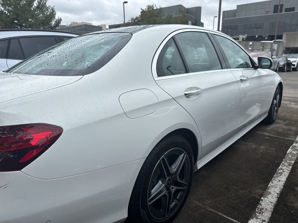 Thumbnail: 2023 Mercedes-Benz E-Class - 4