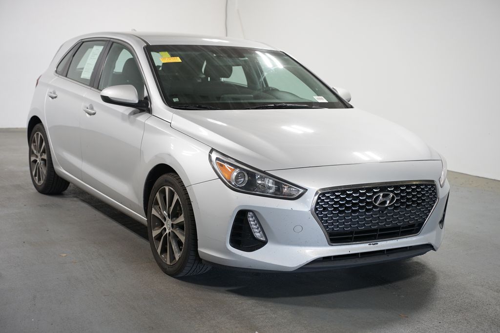 Thumbnail: 2018 Hyundai Elantra - 3